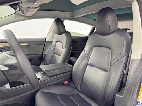 Used 2023 Tesla Model 3 Standard Range image 36