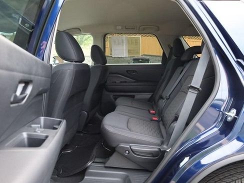 Certified 2025 Nissan Pathfinder SV AWD/4WD image 22