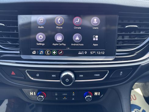 Used 2018 Buick Regal Preferred image 20