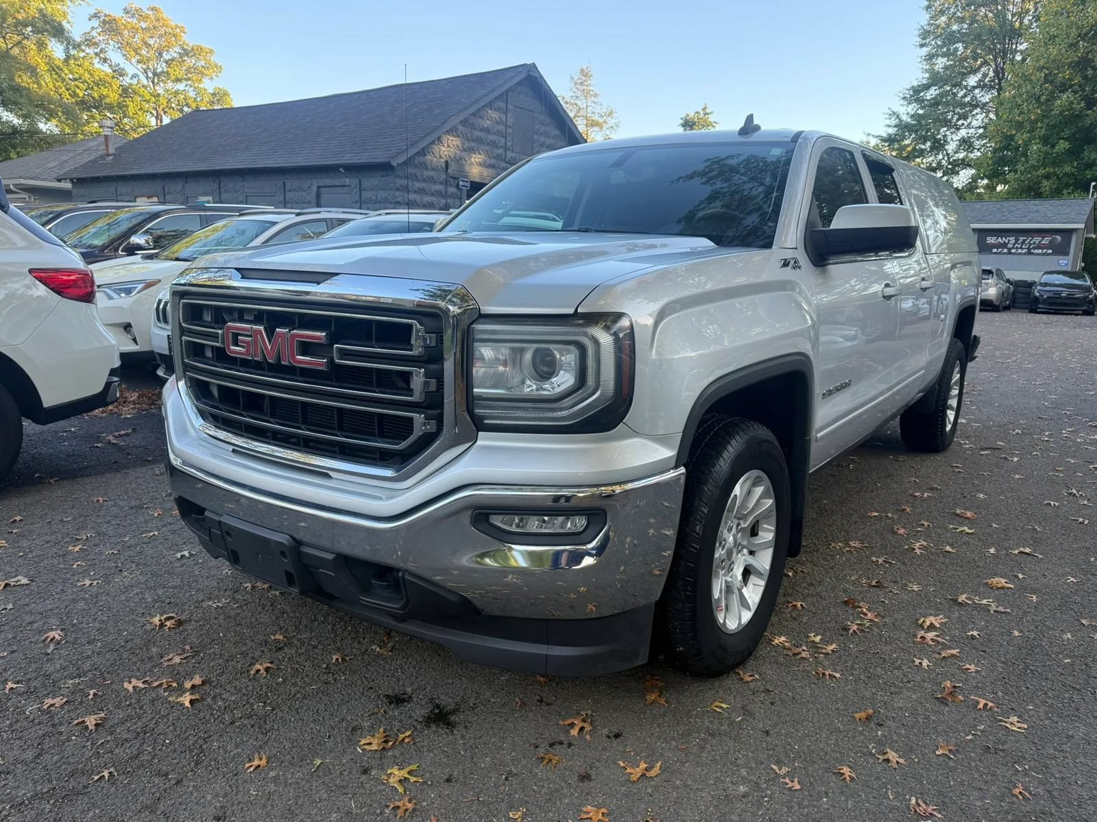 Used 2016 GMC Sierra 1500 SLE w/ SLE Value Package AWD/4WD image 1