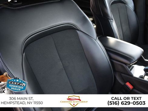 Used 2025 Jeep Grand Cherokee Altitude AWD/4WD image 23