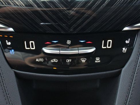 New 2025 Cadillac XT6 Premium Luxury image 26