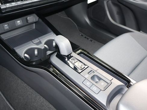 New 2026 Toyota Prius LE image 25