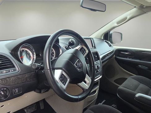 Used 2017 Dodge Grand Caravan SE w/ Power Window Group image 25