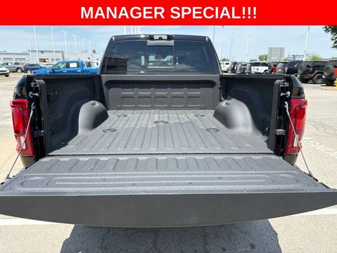 Used 2025 RAM 2500 Limited AWD/4WD image 43