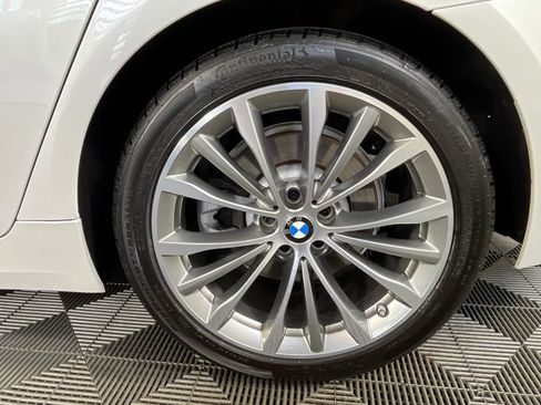 Certified 2023 BMW 530i xDrive w/ Convenience Package AWD/4WD image 16