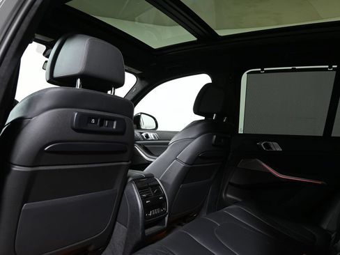 Used 2022 BMW X5 M50i w/ Executive Package AWD/4WD image 7