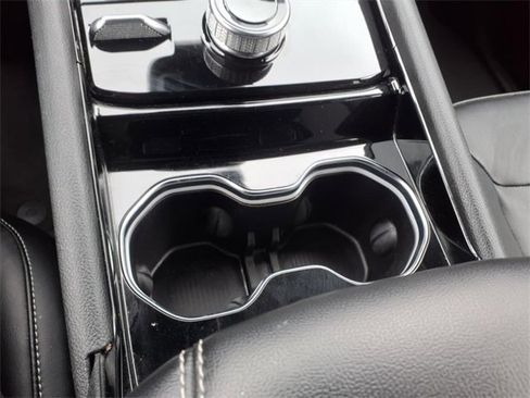 Used 2021 Jeep Grand Cherokee L Limited image 21