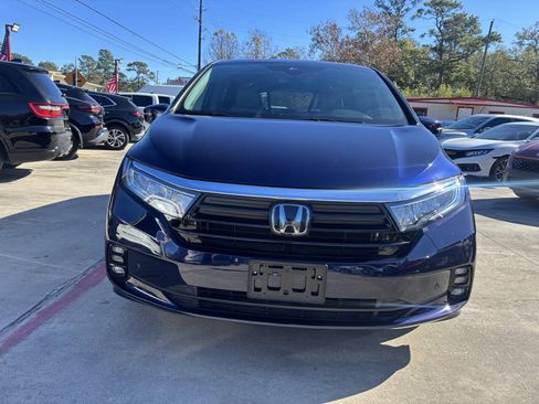 Used 2023 Honda Odyssey Touring image 3