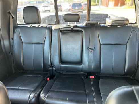 Used 2019 Ford F150 Lariat w/ Equipment Group 502A Luxury image 14