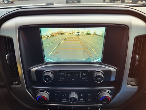 Used 2017 GMC Sierra 1500 SLE w/ SLE Value Package image 18