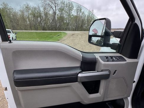 Used 2017 Ford F350 XLT w/ XLT Value Package AWD/4WD image 37
