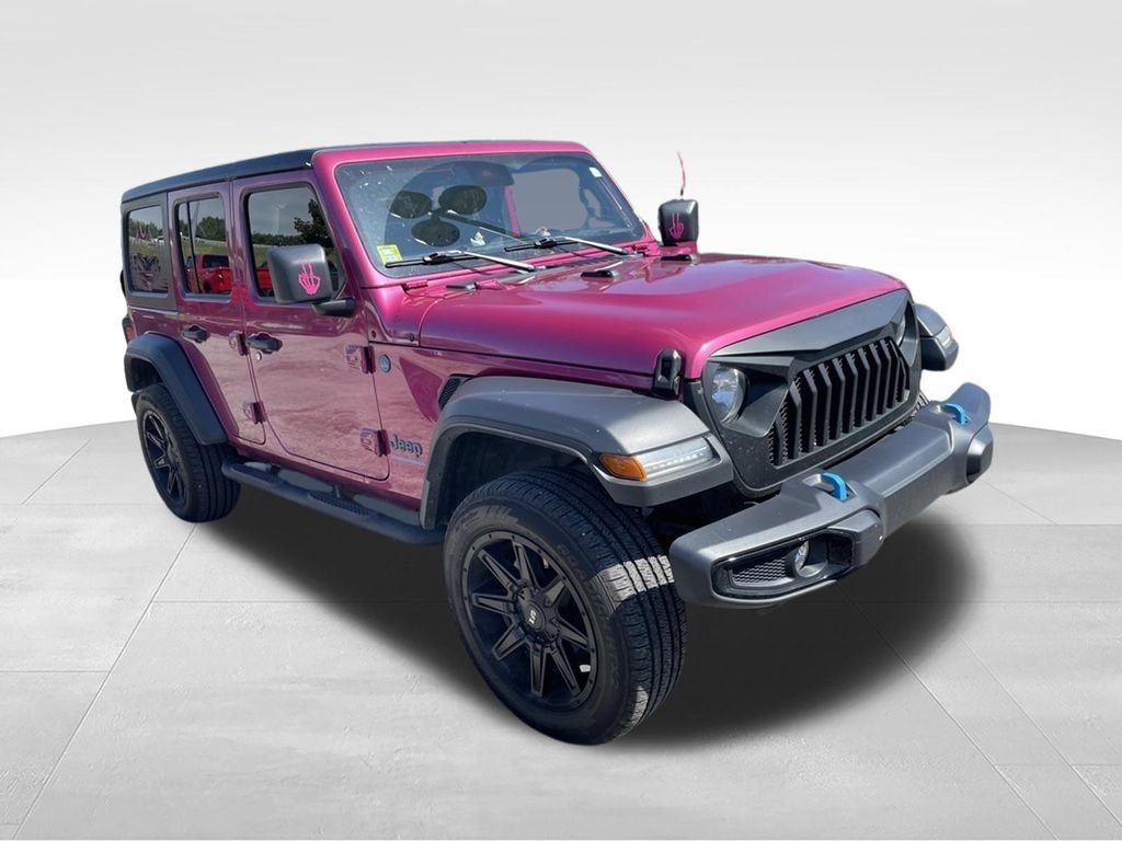 Used 2024 Jeep Wrangler Unlimited w/ Convenience Group AWD/4WD image 2