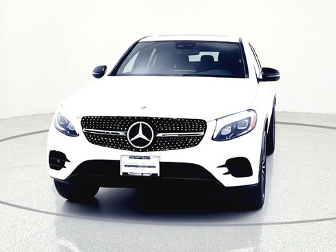 Used 2018 Mercedes-Benz GLC 300 4MATIC Coupe image 3