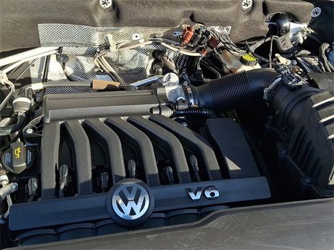 Used 2022 Volkswagen Atlas SE image 28