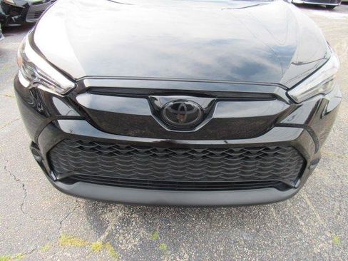 Used 2024 Toyota Corolla Cross AWD Hybrid image 4