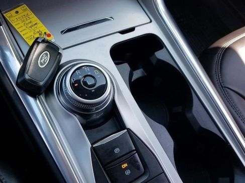 Certified 2023 Ford Explorer XLT w/ Equipment Group 202A AWD/4WD image 19