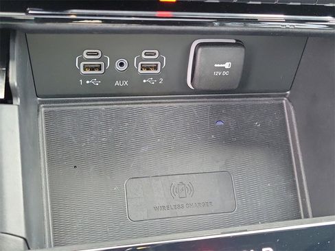 New 2025 Jeep Grand Cherokee L Limited w/ Luxury Tech Group II image 23