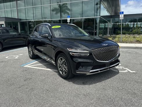 Certified 2025 Genesis GV70 2.5T w/ Select Package AWD/4WD image 5
