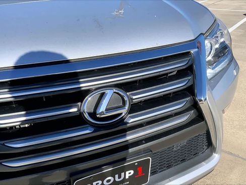 Used 2016 Lexus GX 460 image 29