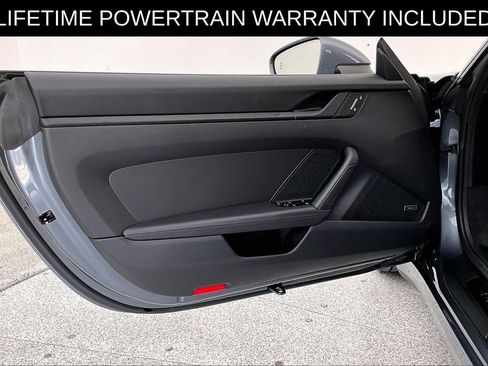 Used 2025 Porsche 911 Carrera T RWD image 21