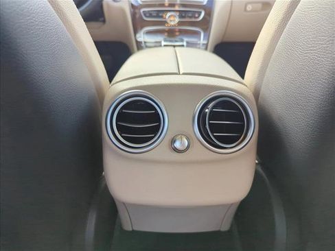 Used 2015 Mercedes-Benz C 300 4MATIC Sedan image 19