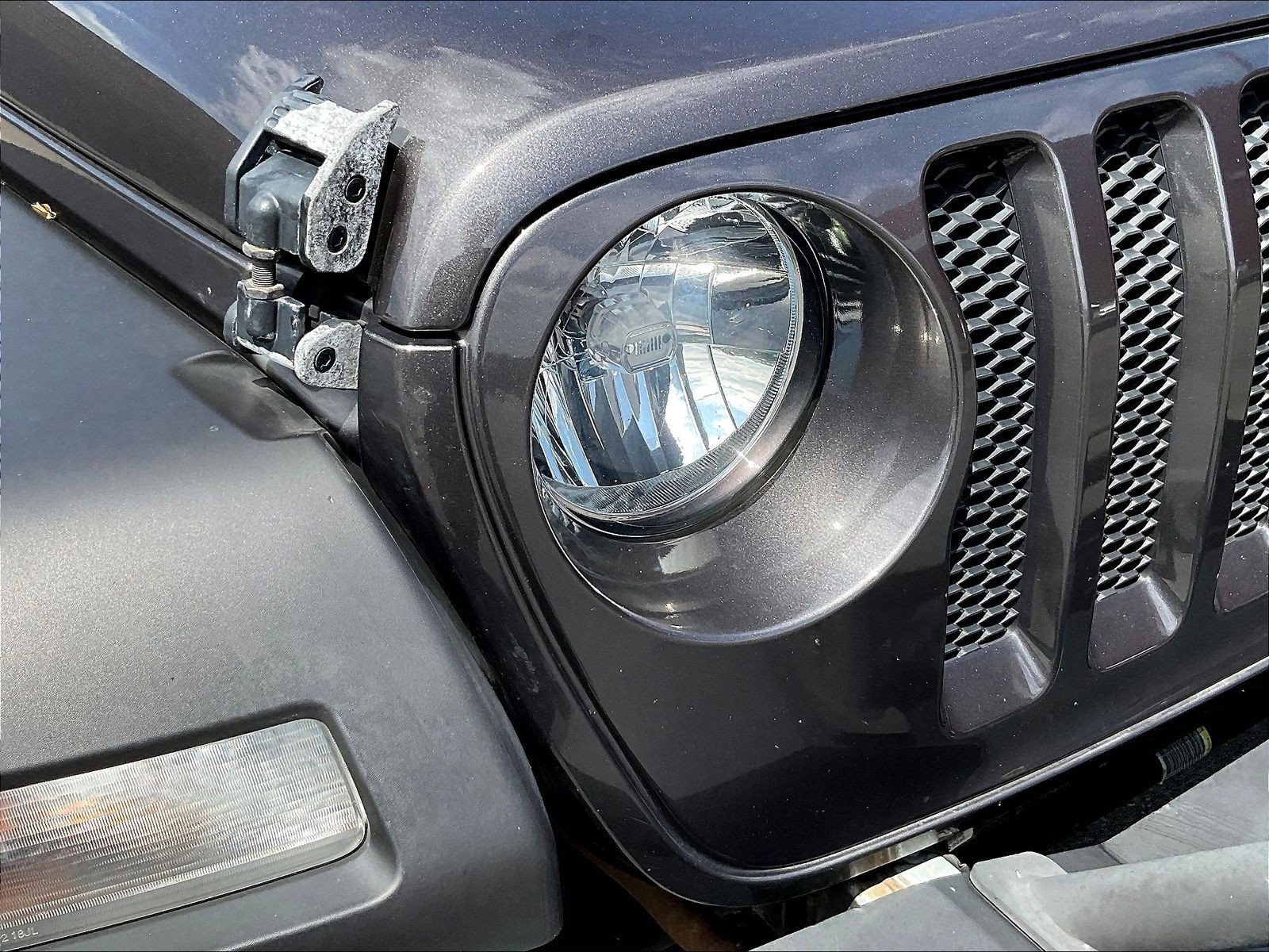 Used 2019 Jeep Wrangler Sport AWD/4WD image 30