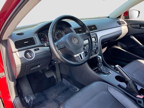 Used 2015 Volkswagen Passat 1.8T Wolfsburg Edition image 9