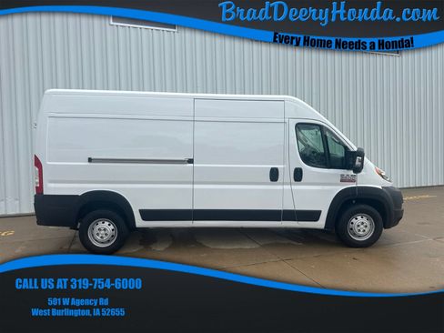 Used 2020 RAM ProMaster 2500 w/ Interior Convenience Group FWD image 1