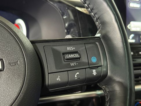 Used 2023 Nissan Pathfinder Platinum w/ Cargo Package image 24