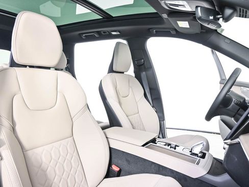 New 2026 Volvo XC90 B6 Plus w/ Protection Package Premier AWD/4WD image 22