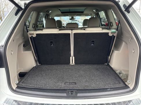 Used 2021 Volkswagen Atlas SEL Premium image 21