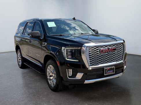Used 2022 GMC Yukon Denali w/ Max Trailering Package AWD/4WD image 3