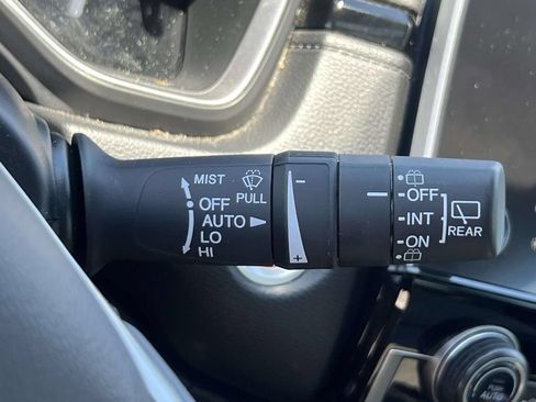 Used 2021 Honda CR-V Touring image 25