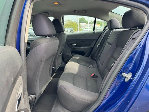 Used 2013 Chevrolet Cruze LT FWD image 16