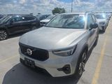 Certified 2025 Volvo XC40 B5 Plus image 3