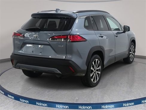 Certified 2024 Toyota Corolla Cross XLE image 6