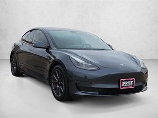 Used 2022 Tesla Model 3 video 3