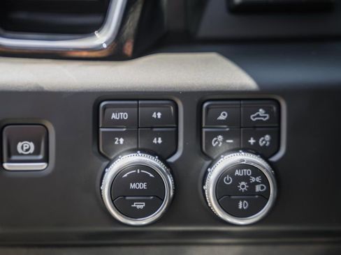 Used 2024 GMC Sierra 1500 Denali AWD/4WD image 53