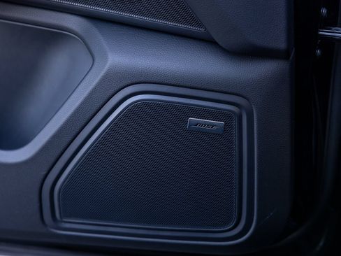 Certified 2024 Porsche Macan w/ Premium Plus Package AWD/4WD image 43