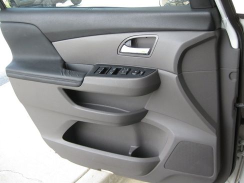 Used 2015 Honda Odyssey EX-L image 18