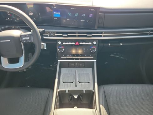 Certified 2024 Hyundai Santa Fe SEL image 17