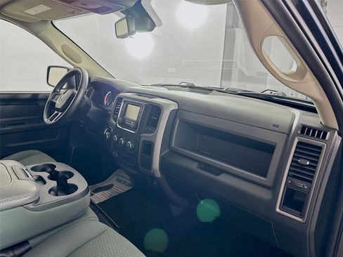 Used 2016 RAM 1500 Express image 28