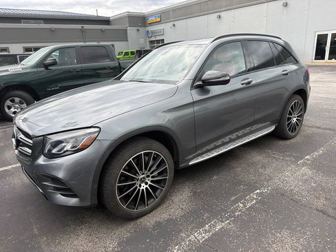 Used 2019 Mercedes-Benz GLC 300 image 3
