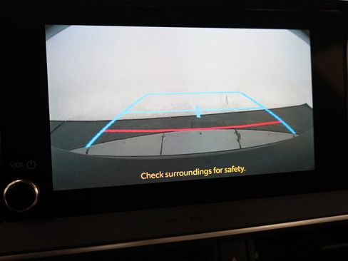 Used 2025 Toyota Prius Limited image 29