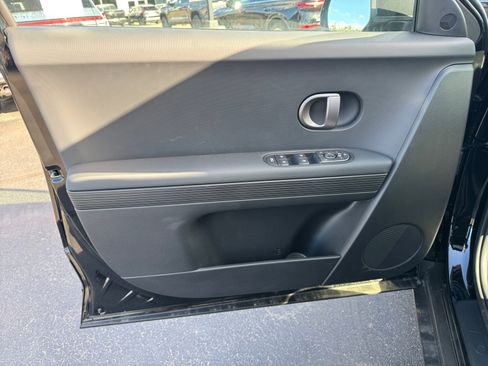 New 2025 Hyundai Ioniq 5 SEL image 22