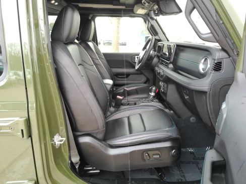 Used 2024 Jeep Wrangler High Altitude image 17
