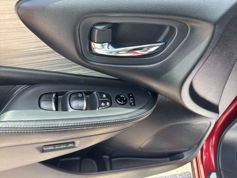 Used 2015 Nissan Murano SL w/ SL Technology Package FWD image 29