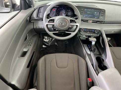 Used 2023 Hyundai Elantra SEL image 20