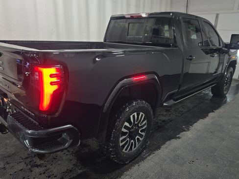 Used 2024 GMC Sierra 2500 Denali Ultimate image 5
